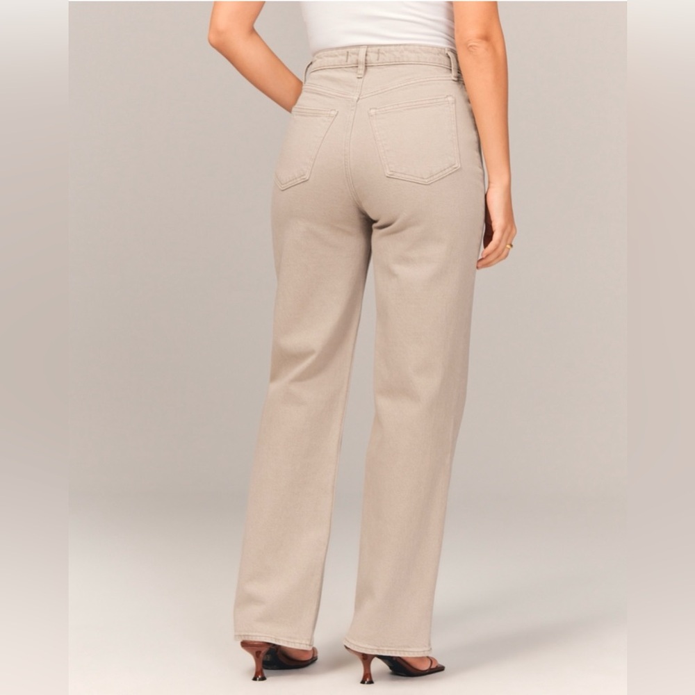 Abercrombie & Fitch Curve Love High Rise 90s Relaxed Jean - Picture 3 of 6